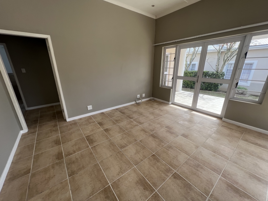 3 Bedroom Property for Sale in Beacon Bay Eastern Cape